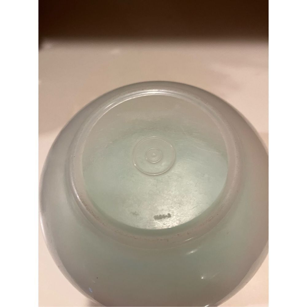Vintage Tupperware Lettuce Keeper Produce Storage Container Mint Green - Picture 2 of 8